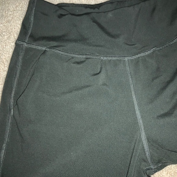 Under armour army green joggers - Picture 5 of 5
